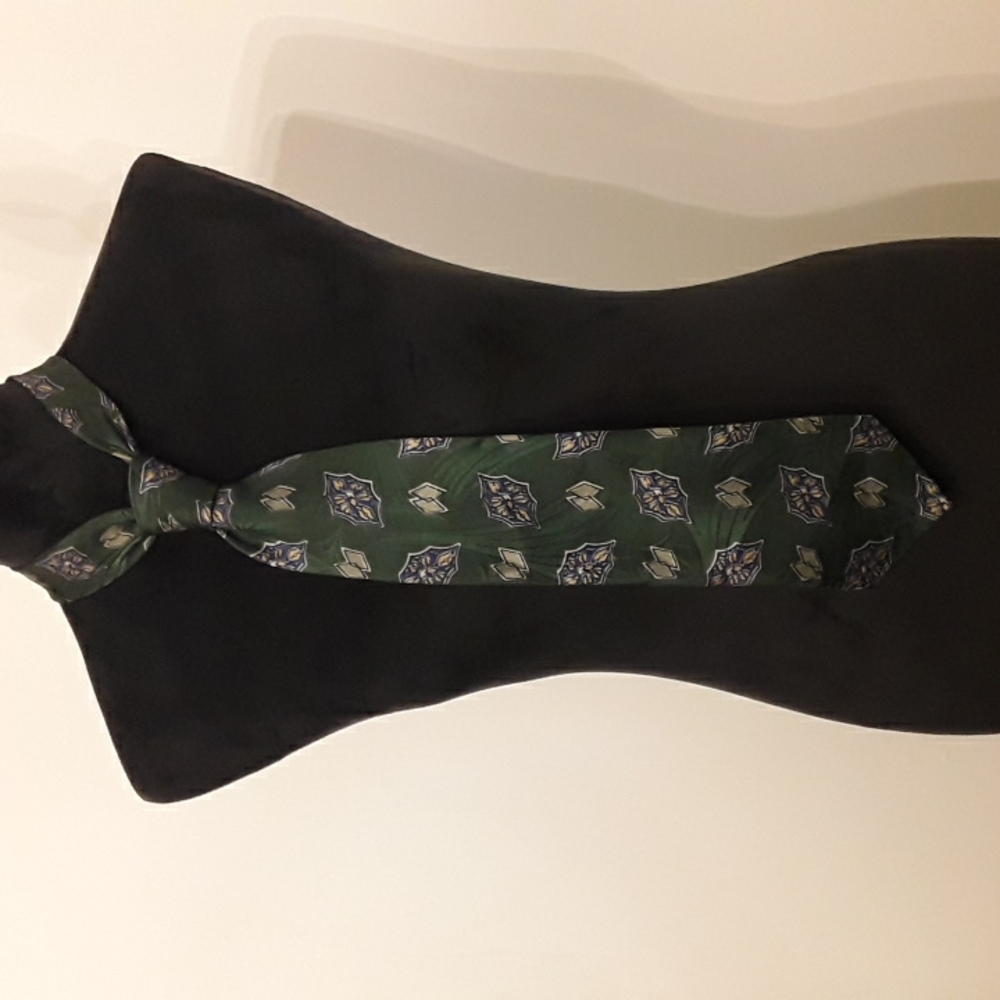 Men's tie